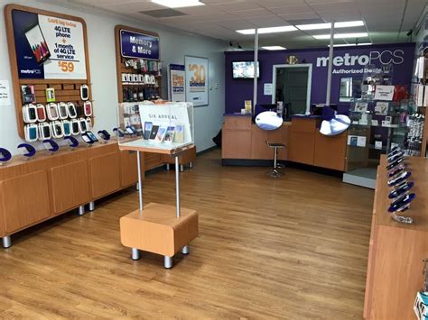 6 reviews of Metropcs "I wouldn&39;t recommend this place to anyone. . Metropcs stores near me